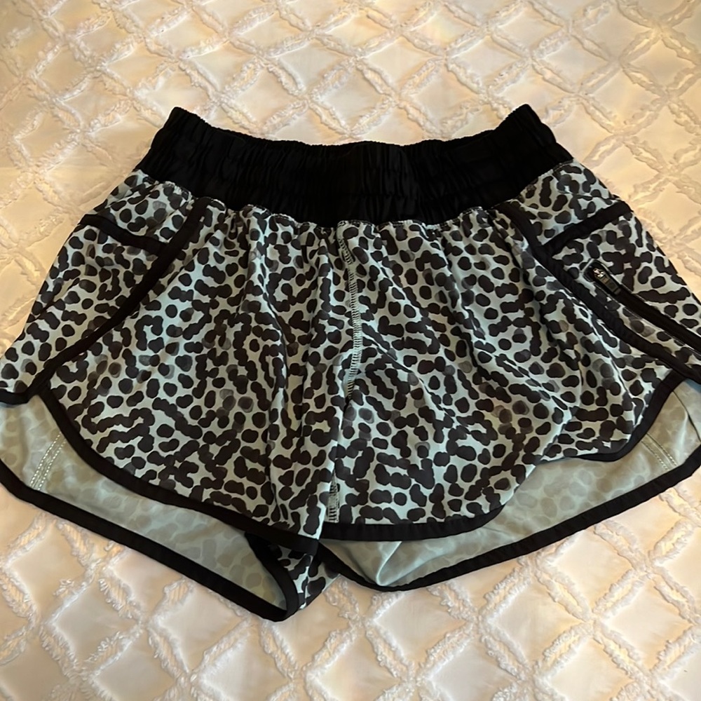 Lululemon Patterned Short